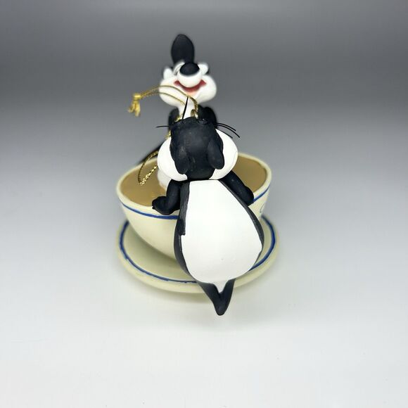 Looney Tunes Warner Bro Christmas Tree Ornament/Pepe Le Pew/Love You a Latte/Box - Picture 5 of 13